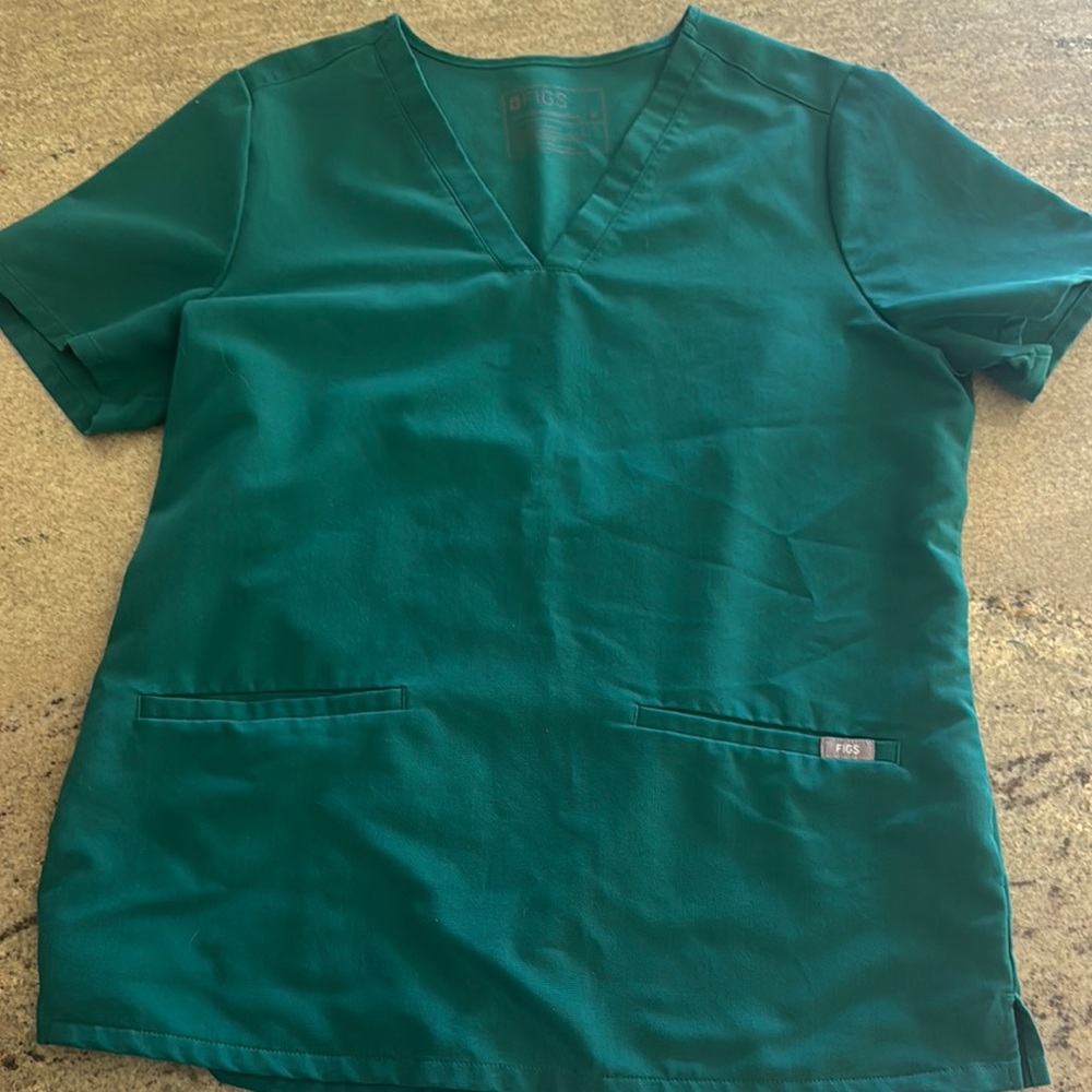 Hunter Green Women’s scrub top size M